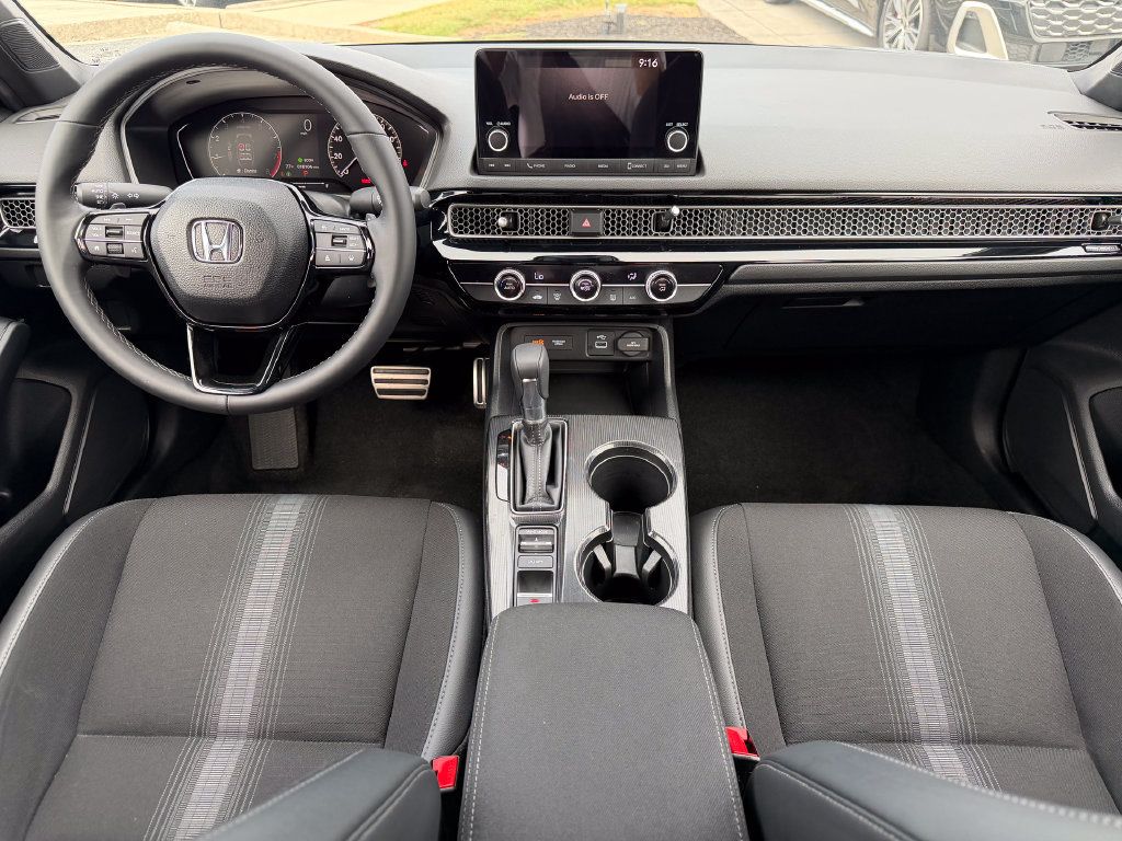 Used 2024 Honda Civic Sport image 2