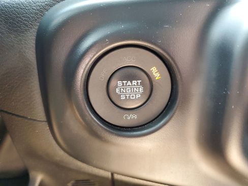 Used 2023 Jeep Gladiator Sport AWD/4WD image 27