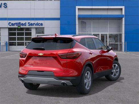 New 2025 Chevrolet Blazer LT w/ Convenience Package image 4