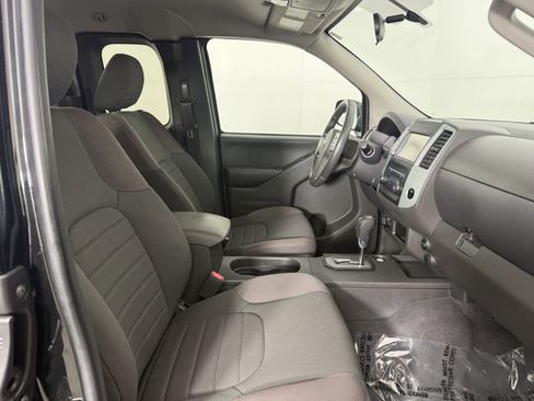 Used 2020 Nissan Frontier S image 10