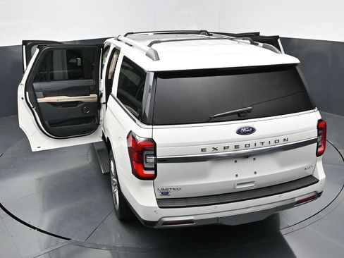Used 2022 Ford Expedition Max Limited AWD/4WD image 36