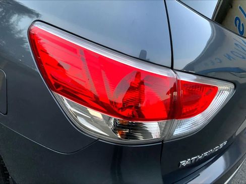 Used 2013 Nissan Pathfinder SL w/ SL Premium Pkg image 27