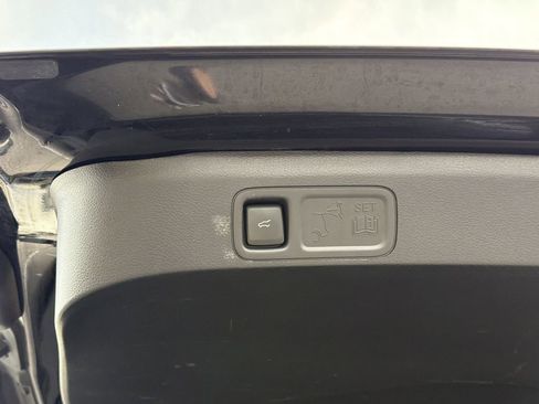 Used 2024 Lincoln Navigator Reserve image 17