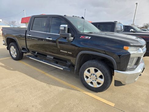 Used 2020 Chevrolet Silverado 2500 LTZ w/ LTZ Premium Package image 3