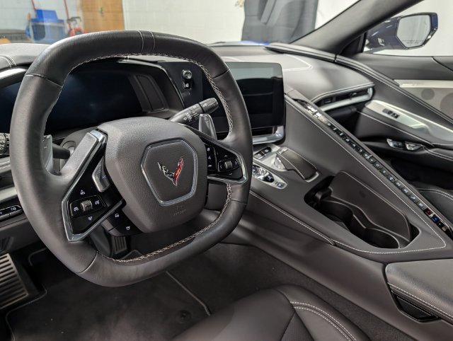 Used 2021 Chevrolet Corvette Stingray Preferred Cpe w/ Z51 Performance Package RWD image 28