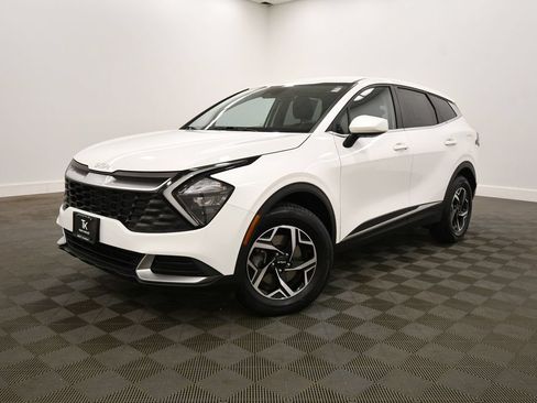 Certified 2023 Kia Sportage LX AWD/4WD image 2
