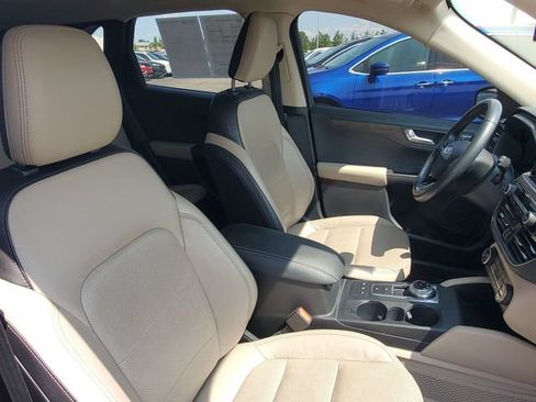 Used 2020 Ford Escape Titanium AWD/4WD image 27