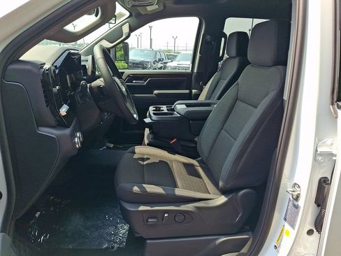 New 2026 GMC Sierra 2500 SLE w/ SLE Value Package; AWD/4WD image 10