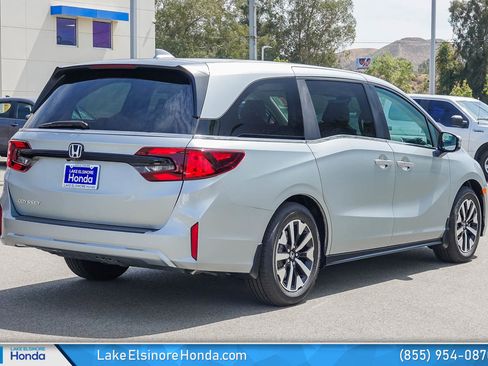 New 2026 Honda Odyssey EX-L image 7