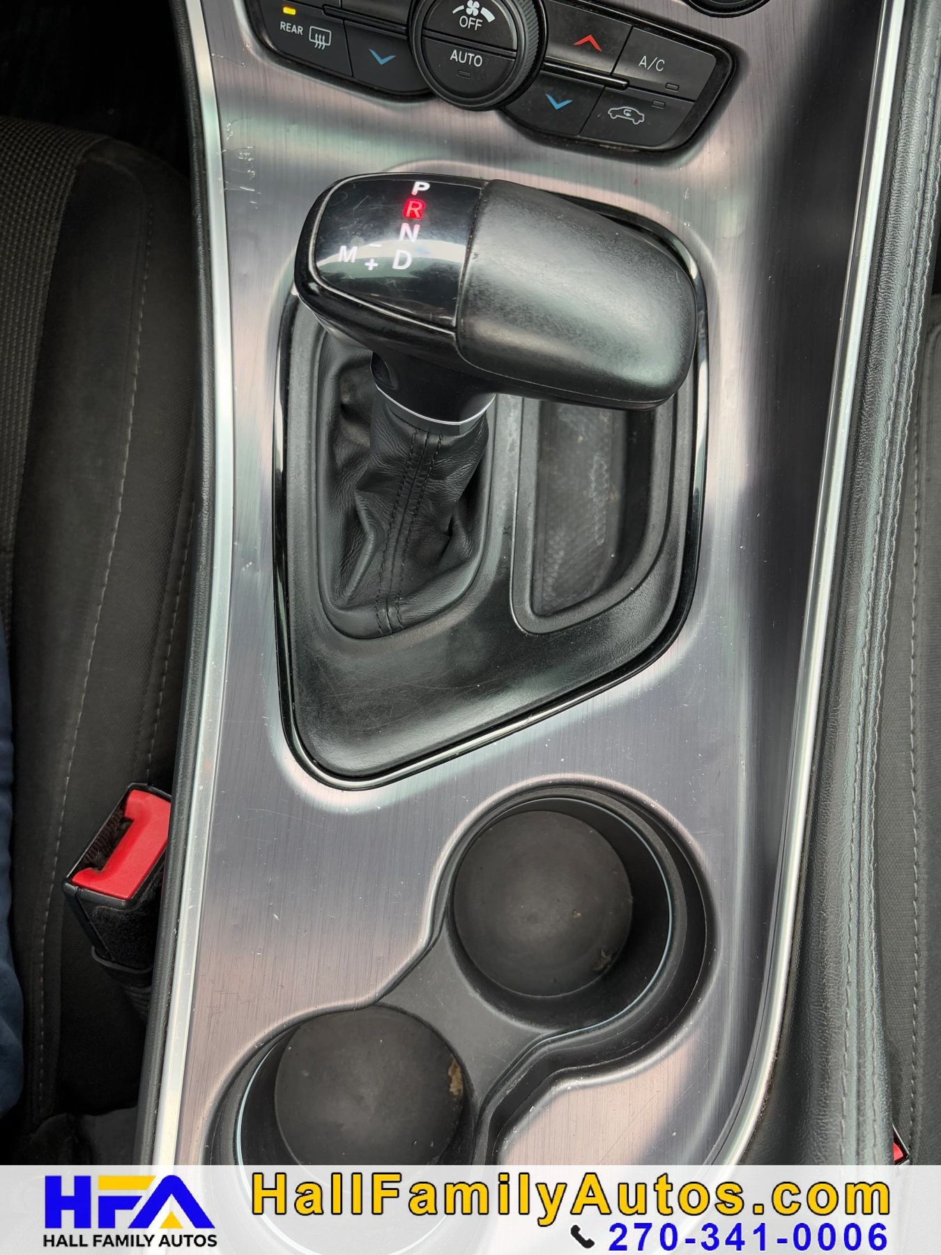 Used 2015 Dodge Challenger R/T RWD image 30
