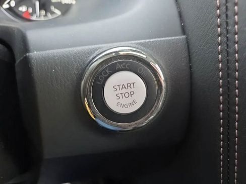 Used 2022 Nissan Armada Platinum w/ Captain's Chairs Package image 43