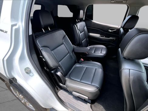 Used 2022 GMC Acadia SLT w/ Preferred Package FWD image 20