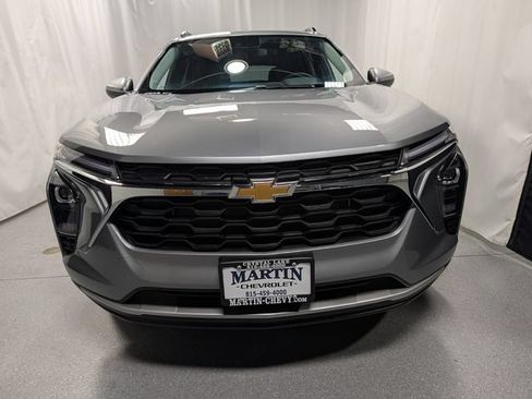 New 2026 Chevrolet Trax LT w/ Driver Confidence Package FWD image 8