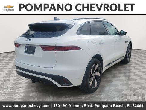 Used 2025 Jaguar F-PACE R-Dynamic S image 3