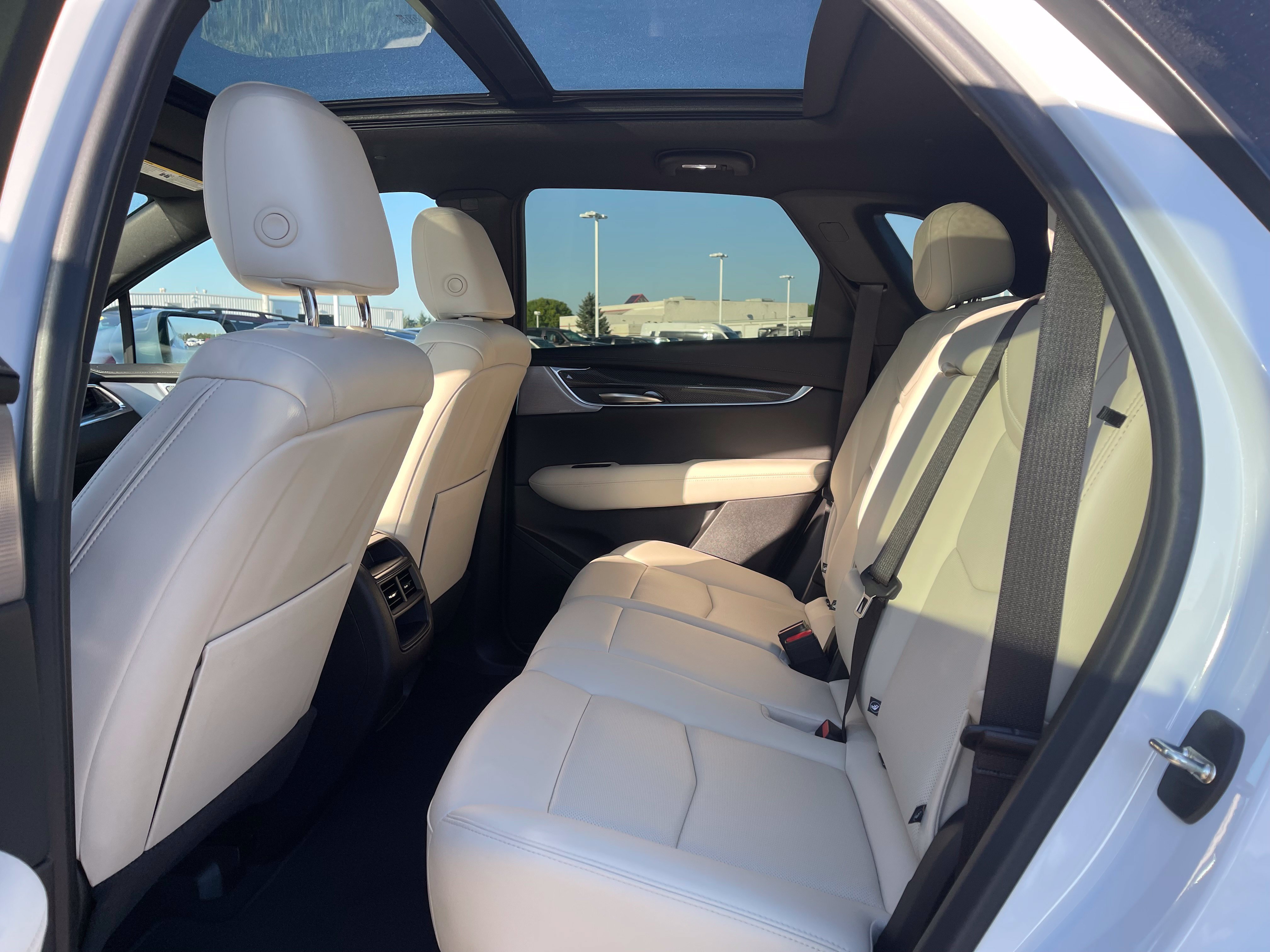 Used 2024 Cadillac XT5 Sportv w/ Technology Package AWD/4WD image 15