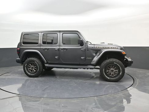 Used 2022 Jeep Wrangler Unlimited Rubicon w/ Trailer Tow Package AWD/4WD image 9