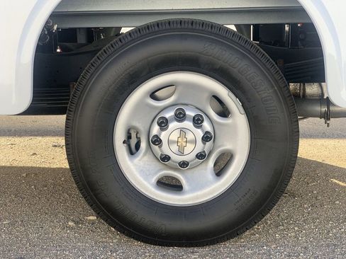 New 2025 Chevrolet Express 3500 w/ Power Convenience Package RWD image 31