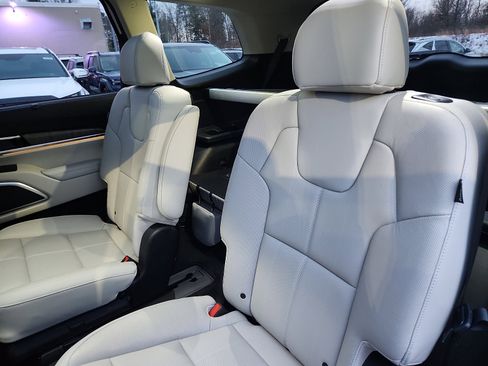 Used 2024 Kia Telluride SX image 26