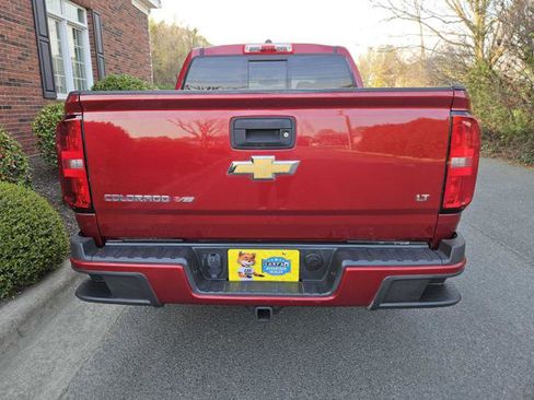 Used 2018 Chevrolet Colorado LT w/ LT Convenience Package image 4