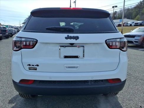 New 2026 Jeep Compass Limited AWD/4WD image 27