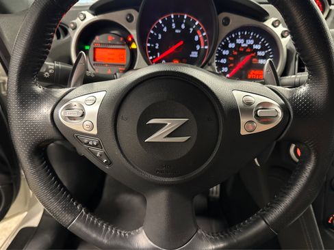 Used 2020 Nissan 370Z Touring Sport image 22