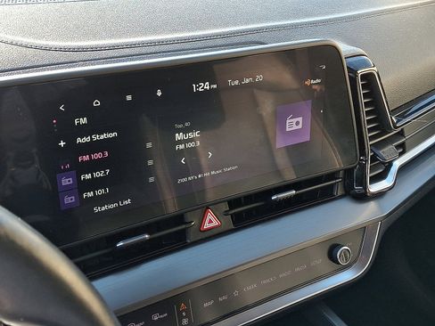 Certified 2023 Kia Sportage EX image 17