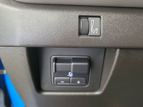 Used 2023 Chevrolet Colorado ZR2 w/ ZR2 Convenience Package III AWD/4WD image 29
