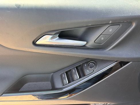 Used 2025 Chevrolet Equinox RS w/ Safety and Technology Package AWD/4WD image 8