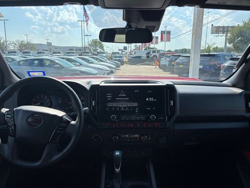 Used 2026 Nissan Frontier PRO-4X AWD/4WD image 32
