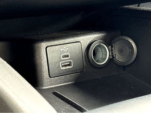 Used 2025 Ford Escape ST-Line FWD image 31