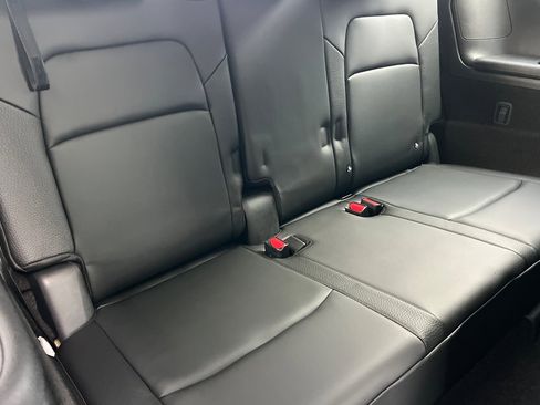 New 2025 Nissan Pathfinder SL w/ Lighting Package (N92) image 18