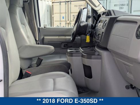 Used 2018 Ford E-350 and Econoline 350 Super Duty w/ Power Windows & Locks Group image 13