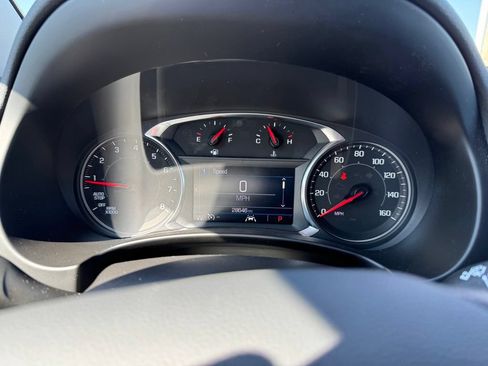 Used 2024 GMC Terrain SLE w/ Driver Convenience Package FWD image 16