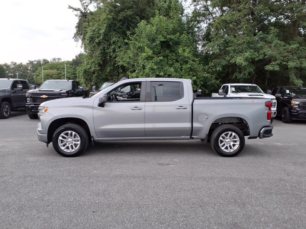 Certified 2024 Chevrolet Silverado 1500 RST AWD/4WD image 5