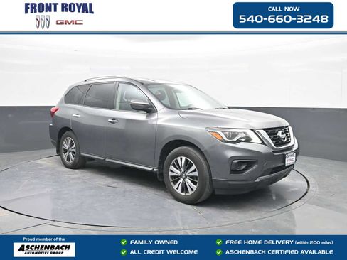Used 2020 Nissan Pathfinder S image 1