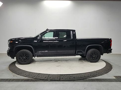 Used 2024 Chevrolet Silverado 2500 High Country w/ High Country Premium Package image 4