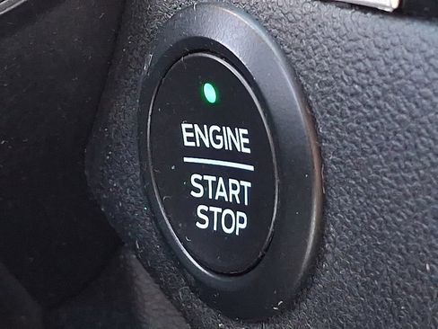 Used 2020 Ford Escape SE AWD/4WD image 18