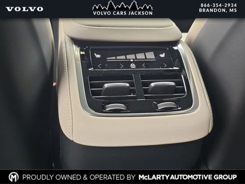 New 2026 Volvo XC90 B6 Ultra w/ Lounge Package AWD/4WD image 16
