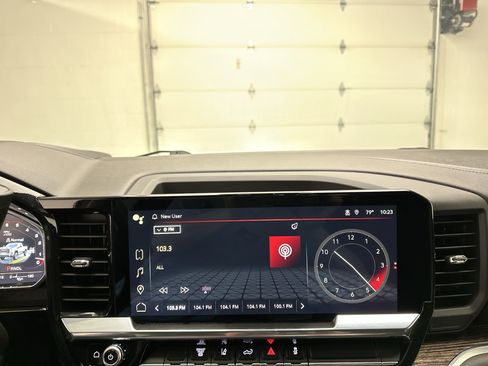 Used 2024 GMC Sierra 3500 SLE w/ SLE Value Package AWD/4WD image 33