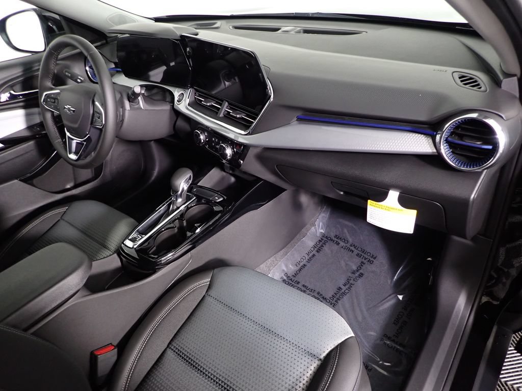New 2026 Chevrolet Trax LT w/ Driver Confidence Package FWD image 36