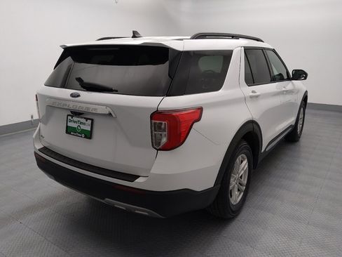 Used 2022 Ford Explorer XLT w/ Equipment Group 202A image 9