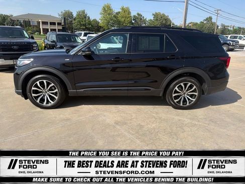 Used 2025 Ford Explorer ST-Line AWD/4WD image 10