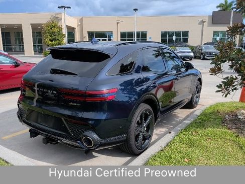 Used 2022 Genesis GV70 3.5T Sport w/ Sport Prestige Package AWD/4WD image 9