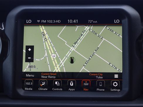 Used 2021 Jeep Wrangler Unlimited Sahara image 11