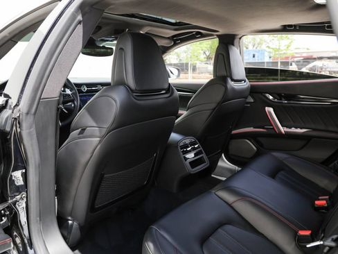 Used 2019 Maserati Quattroporte S GranSport RWD image 27