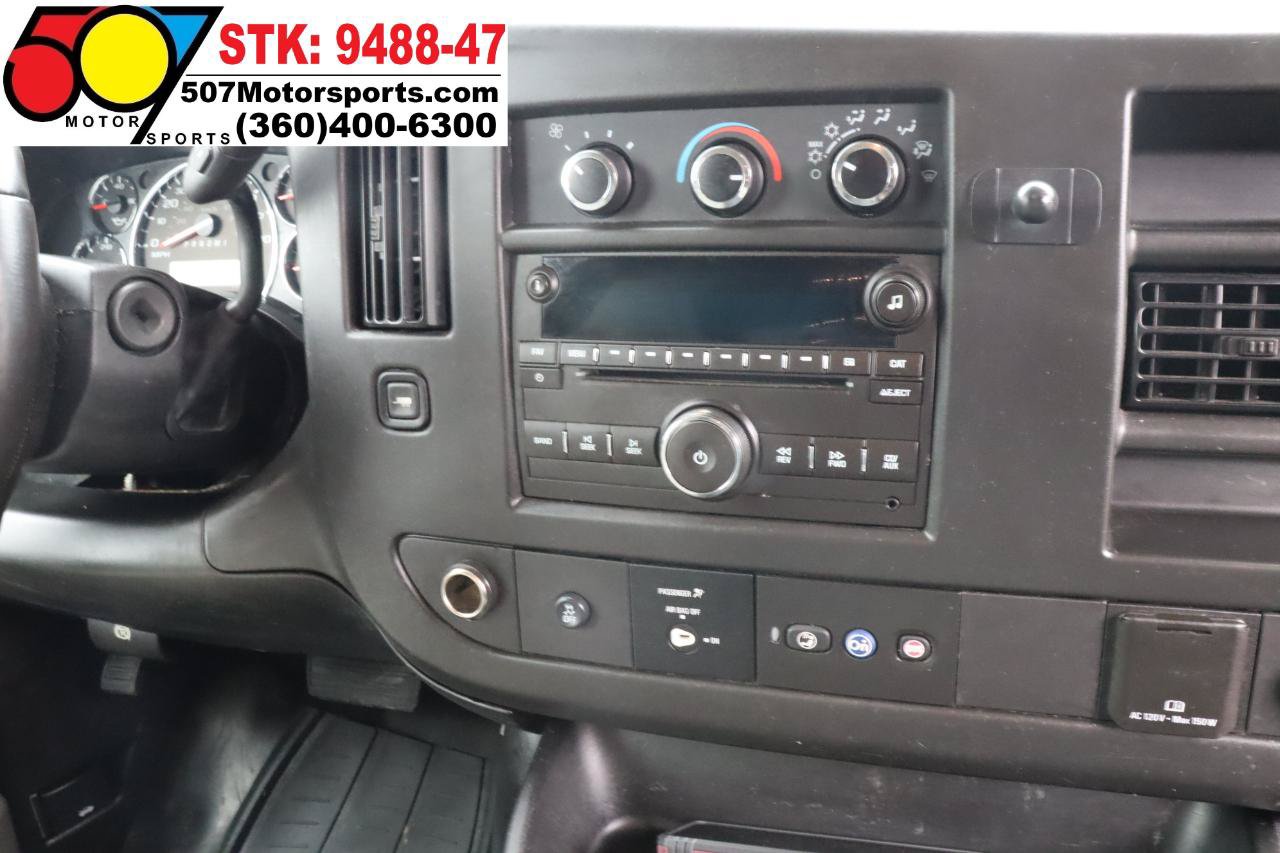 Used 2016 GMC Savana 3500 RWD image 17