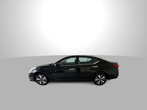Used 2022 Nissan Altima 2.5 SV image 5