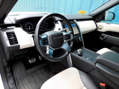 Used 2023 Land Rover Discovery S R-Dynamic AWD/4WD image 13