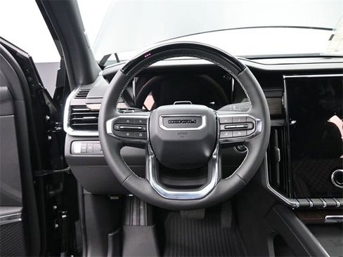 New 2025 GMC Acadia Denali w/ Super Cruise Package image 29