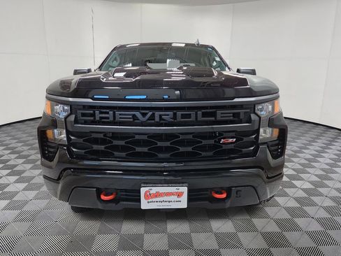 Used 2023 Chevrolet Silverado 1500 Custom Trail Boss AWD/4WD image 4